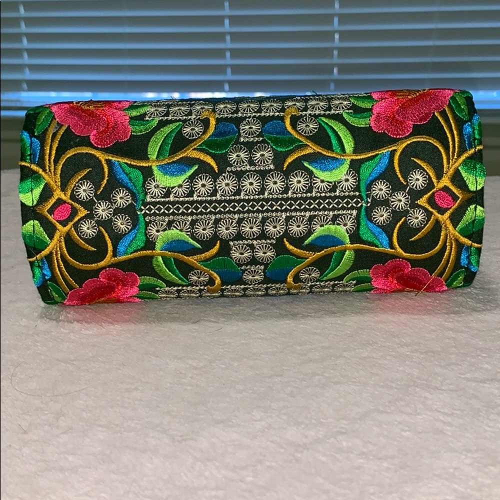 Purse - Picture 3 of 3